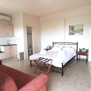 2* Aparthotel Orizontas &